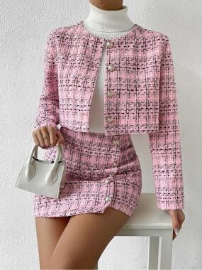 Cropped Pink Tweed Mini Skirt - Elegant High-Waist Design